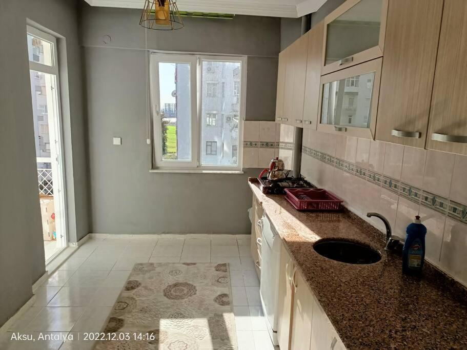 3+1 Daire.hizli Wifi,havalimani Plaj, Market Yakin Appartement Antalya