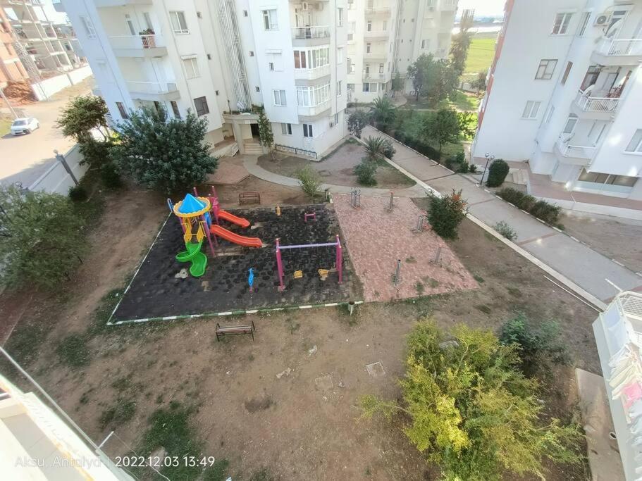 Appartement 3+1 Daire.hizli Wifi,havalimani Plaj, Market Yakin